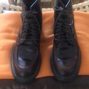 Gucci Men’s boots. Barely worn.